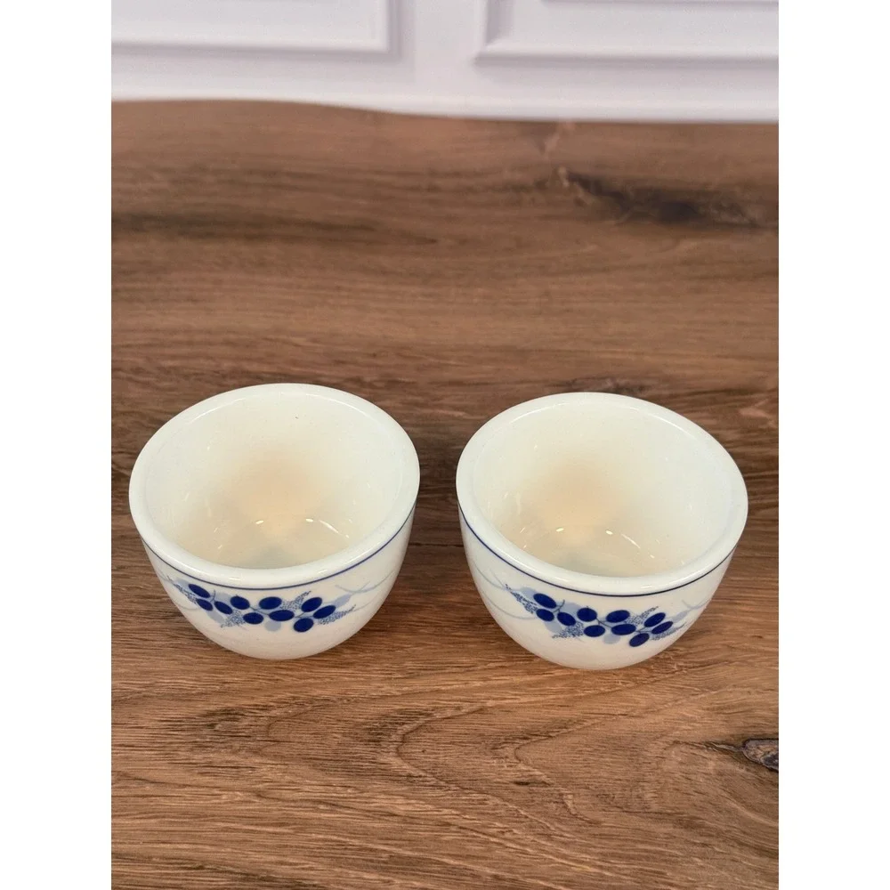 VTG PAIR (2) Lhong‎ Tao Blue and White Blueberry Pattern Porcelain Teacups